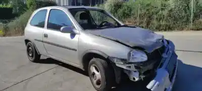 Veicolo di demolizione opel corsa b (s93) 1.5 td (f08. f68. m68) dell'anno 1999 alimentato  Veicolo di demolizione opel corsa b (s93) 1.5 td (f08. f68. m68) dell'anno 1999 alimentato