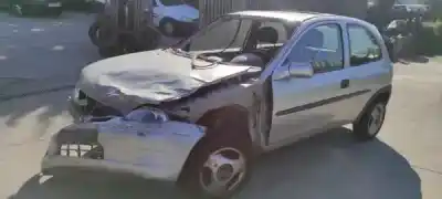 Veicolo di demolizione opel corsa b (s93) 1.5 td (f08. f68. m68) dell'anno 1999 alimentato  Veicolo di demolizione opel corsa b (s93) 1.5 td (f08. f68. m68) dell'anno 1999 alimentato