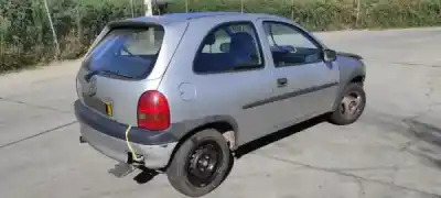 Veicolo di demolizione opel corsa b (s93) 1.5 td (f08. f68. m68) dell'anno 1999 alimentato  Veicolo di demolizione opel corsa b (s93) 1.5 td (f08. f68. m68) dell'anno 1999 alimentato