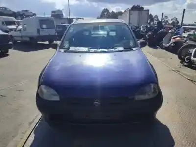 Sloopvoertuig opel corsa b (s93) 1.2 i (f08 f68 m68) van het jaar 1996 aangedreven c 12 nz