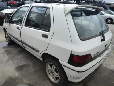 Veicolo di demolizione renault clio i (b/c57_, 5/357_) 1.2 (b/c/s57a b/c57s 5/357f 5/357j 5/357l 5/357r) dell'anno 1994 alimentato  Veicolo di demolizione renault clio i (b/c57_, 5/357_) 1.2 (b/c/s57a b/c57s 5/357f 5/357j 5/357l 5/357r) dell'anno 1994 alimentato