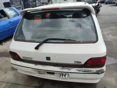 Veicolo di demolizione renault clio i (b/c57_, 5/357_) 1.2 (b/c/s57a b/c57s 5/357f 5/357j 5/357l 5/357r) dell'anno 1994 alimentato  Veicolo di demolizione renault clio i (b/c57_, 5/357_) 1.2 (b/c/s57a b/c57s 5/357f 5/357j 5/357l 5/357r) dell'anno 1994 alimentato
