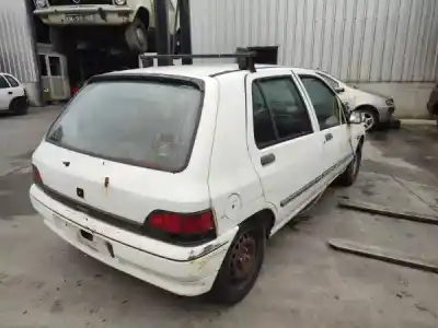 Veicolo di demolizione renault clio i (b/c57_, 5/357_) 1.2 (b/c/s57a b/c57s 5/357f 5/357j 5/357l 5/357r) dell'anno 1993 alimentato  Veicolo di demolizione renault clio i (b/c57_, 5/357_) 1.2 (b/c/s57a b/c57s 5/357f 5/357j 5/357l 5/357r) dell'anno 1993 alimentato