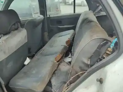 Veicolo di demolizione renault clio i (b/c57_, 5/357_) 1.2 (b/c/s57a b/c57s 5/357f 5/357j 5/357l 5/357r) dell'anno 1993 alimentato  Veicolo di demolizione renault clio i (b/c57_, 5/357_) 1.2 (b/c/s57a b/c57s 5/357f 5/357j 5/357l 5/357r) dell'anno 1993 alimentato