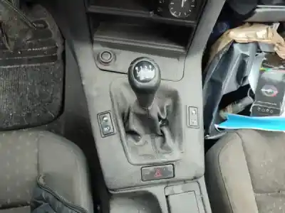 Veicolo di demolizione bmw 3 coupé (e36) 316 i dell'anno 1996 alimentato m43 b16 (164e2)