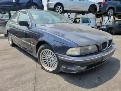 Veículo de Sucata bmw 5 (e39) 520 i do ano 1998 alimentado m52 b20 (206s3)