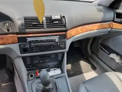 Veículo de Sucata bmw 5 (e39) 520 i do ano 1998 alimentado m52 b20 (206s3)