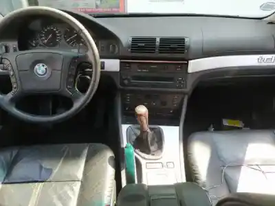 Veículo de Sucata bmw 5 (e39) 525 tds do ano 1996 alimentado m51 d25 (256t1)