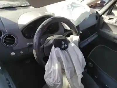 Scrapping Vehicle mitsubishi colt vi (z3_a, z2_a) 1.5 di-d (z39a) of the year 2005 powered om 639.939