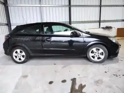 Veículo de Sucata opel astra h gtc (a04) 1.7 cdti (l08) do ano 2022 alimentado z 17 dth