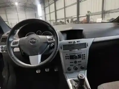 Veículo de Sucata opel astra h gtc (a04) 1.7 cdti (l08) do ano 2022 alimentado z 17 dth