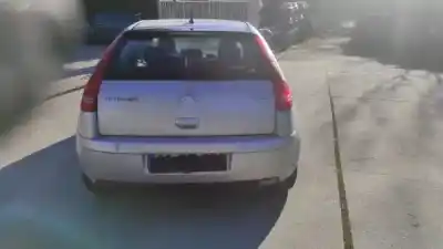 Veicolo di demolizione citroen c4 i (lc_) 1.4 16v dell'anno 2007 alimentato kfu (et3j4)