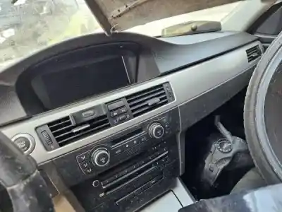 Sloopvoertuig bmw 3 (e90) 318 d van het jaar 2011 aangedreven n47 d20 a