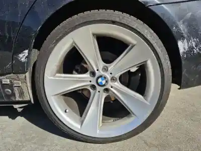 Sloopvoertuig bmw 3 (e90) 318 d van het jaar 2011 aangedreven n47 d20 a