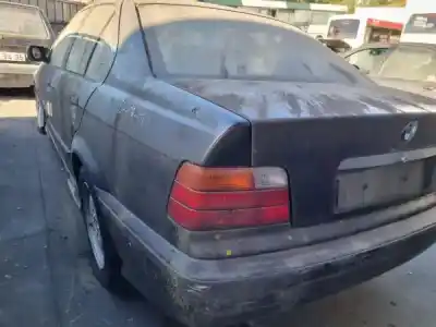 Scrapping Vehicle bmw 3 (e36) 325 i of the year 1998 powered m50 b25 (256s2)