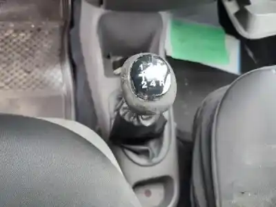 Здавання транспортного засобу ford fiesta iv (ja_, jb_) 1.25 i 16v gasolina 1998 5p року 2002 потужний 