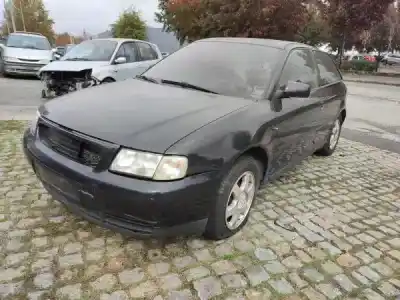 Здавання транспортного засобу audi a3 (8l1) 1.6 року 1998 потужний akl