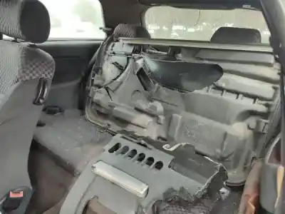 Здавання транспортного засобу audi a3 (8l1) 1.6 року 1998 потужний akl