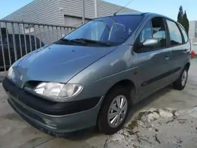 Véhicule à la ferraille renault megane scenic (ja0/1_) 1.4 i (ja0e) de l'année 1998 alimenté e7j 764