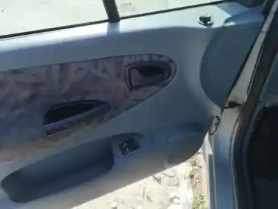 Véhicule à la ferraille renault megane scenic (ja0/1_) 1.4 i (ja0e) de l'année 1998 alimenté e7j 764