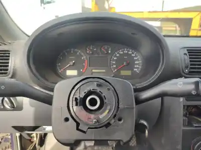 Здавання транспортного засобу seat toledo ii (1m2) 1.6 16v року 2000 потужний 