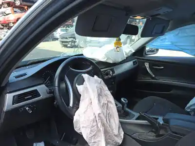 Veículo de Sucata bmw 3 touring (e91) 320 d do ano 2010 alimentado n47 d20 c