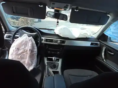 Veículo de Sucata bmw 3 touring (e91) 320 d do ano 2010 alimentado n47 d20 c