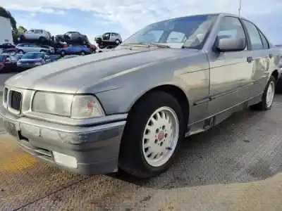 Veicolo di demolizione bmw 3 (e36) 318 i dell'anno 1993 alimentato m40 b18 (184e1)