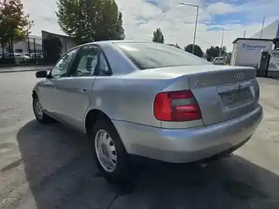 Здавання транспортного засобу audi a4 b5 avant (8d5) 1.6 року 1998 потужний 0