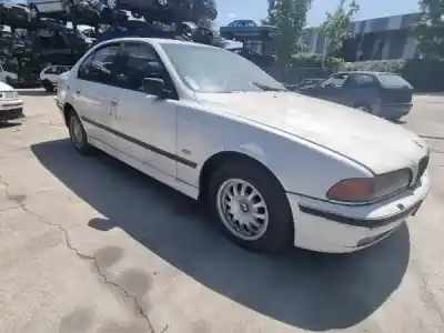 Veículo de Sucata bmw 5 (e39) 520 i do ano 1996 alimentado m52 b20 (206s4)