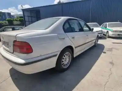 Veículo de Sucata bmw 5 (e39) 520 i do ano 1996 alimentado m52 b20 (206s4)