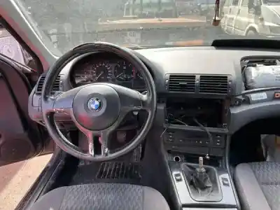 Scrapping Vehicle bmw 3 touring (e46) 320 d of the year 2001 powered m47 d20 (204d1)