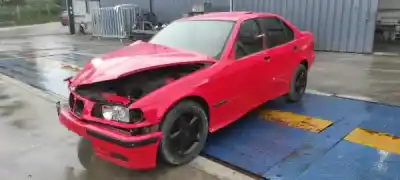 Scrapping Vehicle bmw 3 (e36) 318 i of the year 1993 powered 