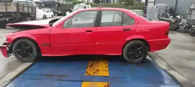 Scrapping Vehicle bmw 3 (e36) 318 i of the year 1993 powered 