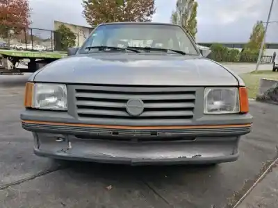 Здавання транспортного засобу opel corsa a fastback (s83) 1.0 (f08, m08, f68, m68) року 1983 потужний 10 s