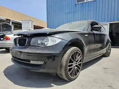 Veículo de Sucata BMW 1 (E81) Gasóleo 2010 3P do ano 2009 alimentado 
