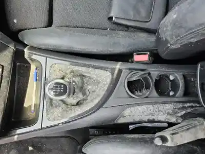 Veículo de Sucata bmw 1 (e81) gasóleo 2010 3p do ano 2009 alimentado 