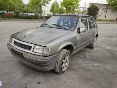 Veicolo di demolizione opel corsa b (s93) 1.2 i (f08 f68 m68) dell'anno 1992 alimentato c 12 nz Veicolo di demolizione opel corsa b (s93) 1.2 i (f08 f68 m68) dell'anno 1992 alimentato c 12 nz