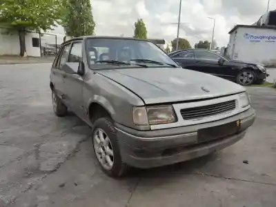 Veicolo di demolizione opel corsa b (s93) 1.2 i (f08 f68 m68) dell'anno 1992 alimentato c 12 nz Veicolo di demolizione opel corsa b (s93) 1.2 i (f08 f68 m68) dell'anno 1992 alimentato c 12 nz