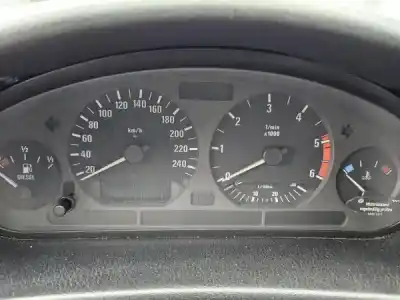 Veicolo di demolizione bmw 3 (e36) 318 tds dell'anno 1995 alimentato m41 d17 (174t1)