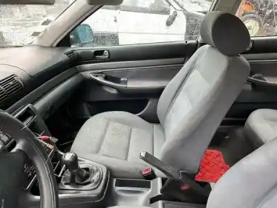 Veículo de Sucata audi a4 b5 avant (8d5) 1.6 do ano 1996 alimentado 0