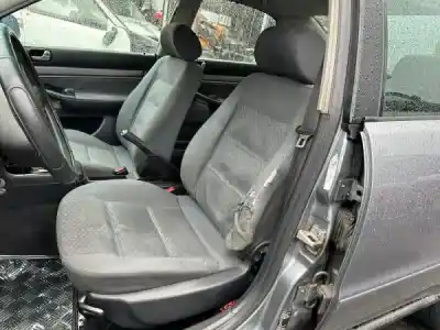 Veículo de Sucata audi a4 b5 avant (8d5) 1.6 do ano 1996 alimentado 0