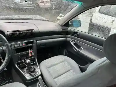 Veículo de Sucata audi a4 b5 avant (8d5) 1.6 do ano 1996 alimentado 0