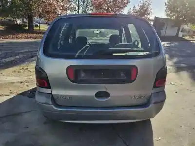 Verschrottungsfahrzeug renault megane scenic (ja0/1_) 1.4 i (ja0e) des jahres 1998 angetrieben e7j 764