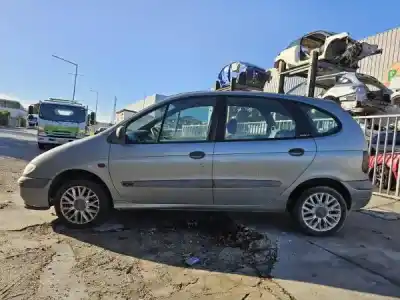 Verschrottungsfahrzeug renault megane scenic (ja0/1_) 1.4 i (ja0e) des jahres 1998 angetrieben e7j 764