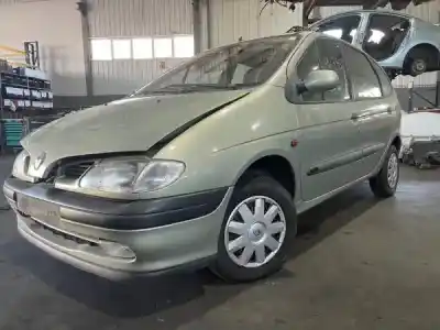 Veículo de Sucata renault megane scenic (ja0/1_) 1.6 e (ja0f) do ano 2001 alimentado 