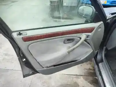 Veículo de Sucata rover 400 sedan (rt) 414 si gasolina 1998 do ano 1998 alimentado 14 k4f