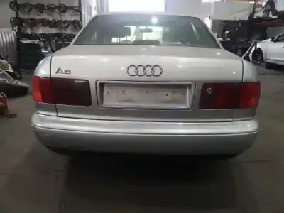 Veicolo di demolizione audi a8 (d2) 2.5 tdi dell'anno 1998 alimentato 