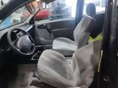 Veicolo di demolizione opel corsa b (s93) 1.0 i 12v (f08. f68. m68) dell'anno 1997 alimentato x 10 xe Veicolo di demolizione opel corsa b (s93) 1.0 i 12v (f08. f68. m68) dell'anno 1997 alimentato x 10 xe