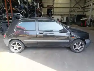 Veículo de Sucata renault clio i (b/c57_, 5/357_) 1.9 d do ano 1997 alimentado f8q 632
